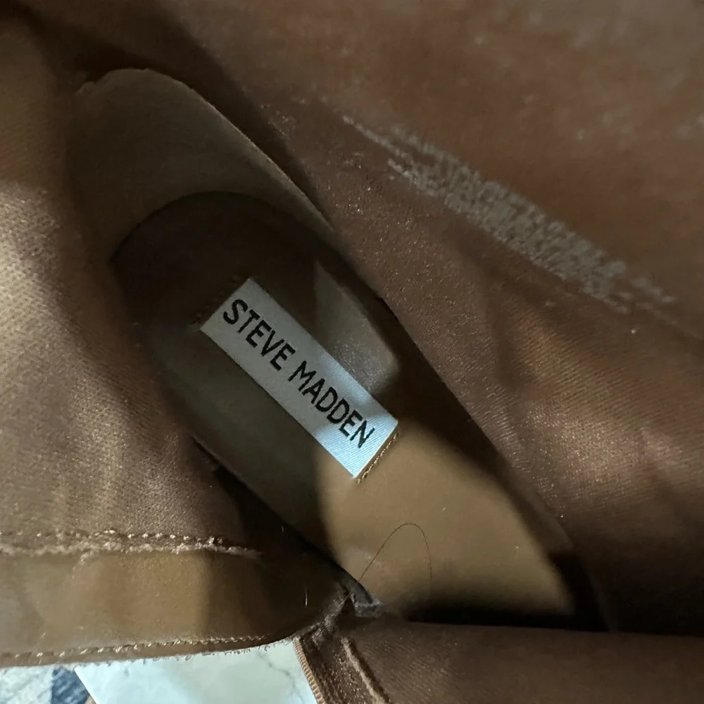 Steve Madden Tan Suede Heeled Boots 8.5 - Picture 6 of 10